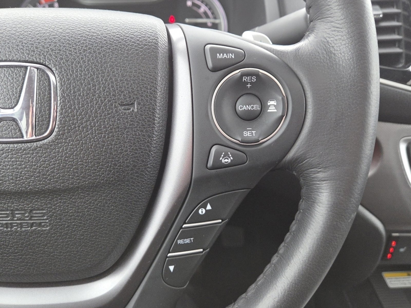 Used 2023 Honda Ridgeline RTL-E image 32