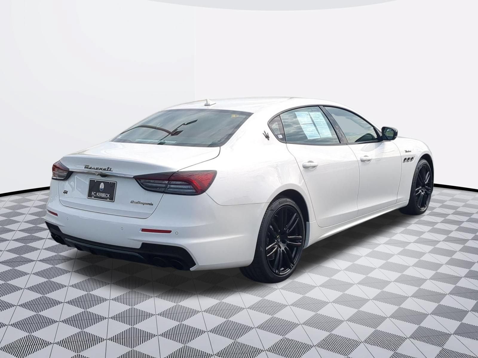 Used 2023 Maserati Quattroporte Modena Q4 AWD/4WD image 7