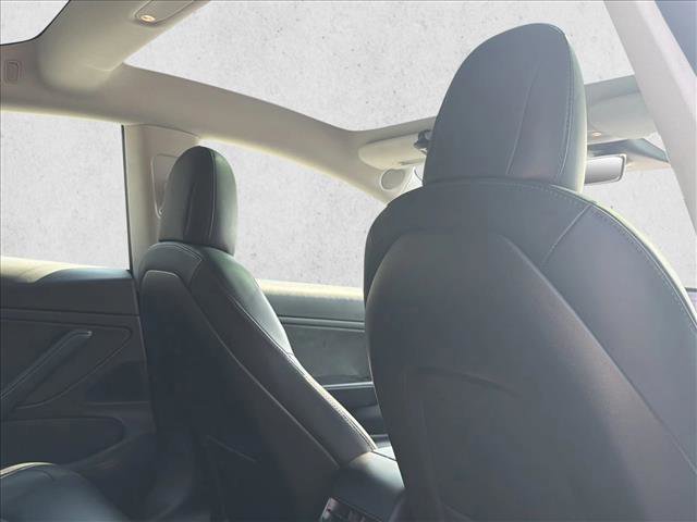 Used 2020 Tesla Model 3 Long Range image 18