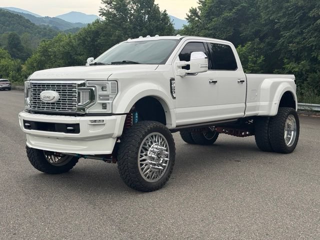 Used 2022 Ford F450 Platinum w/ FX4 Off-Road Package AWD/4WD image 3