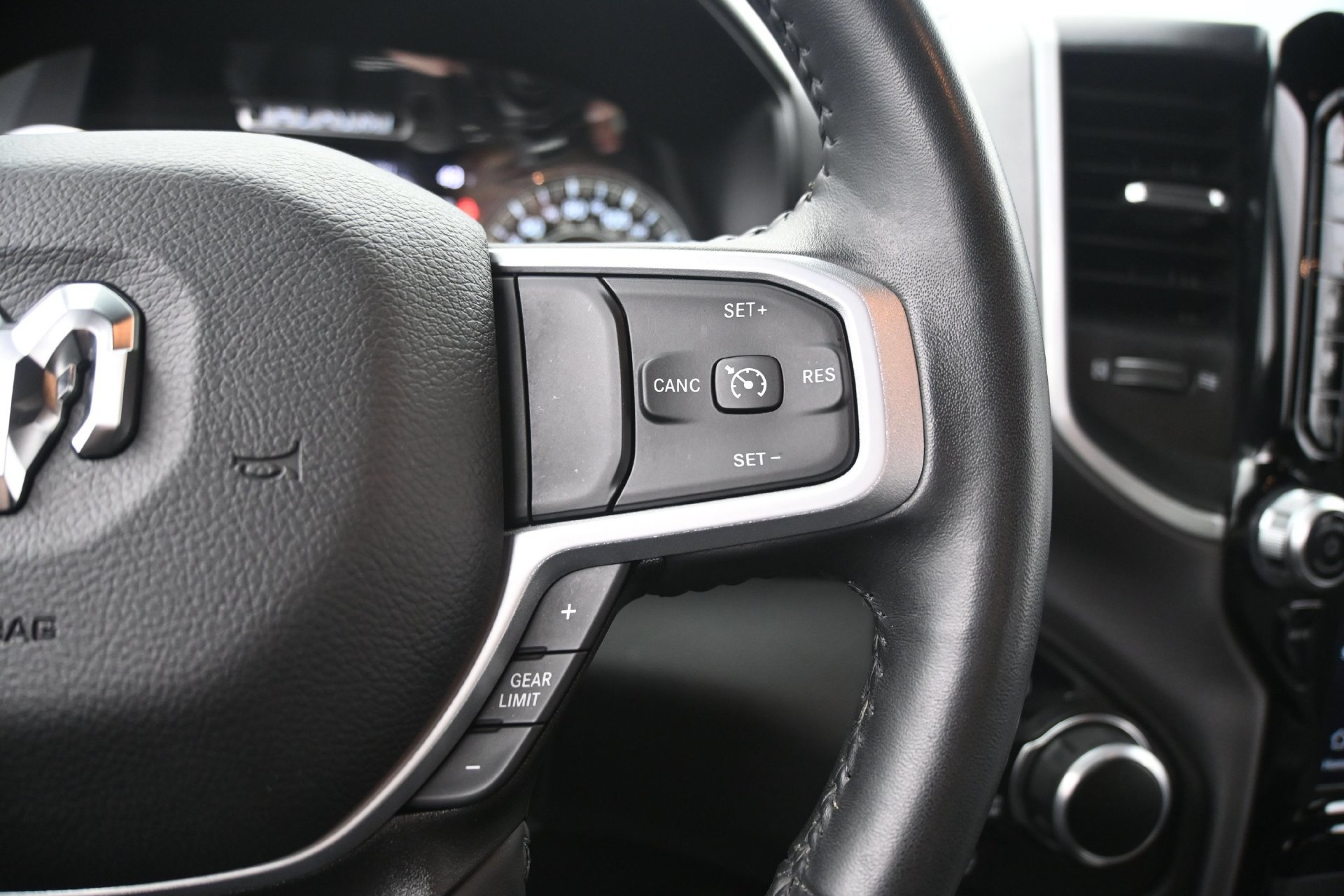 Used 2023 RAM 1500 Big Horn AWD/4WD image 23