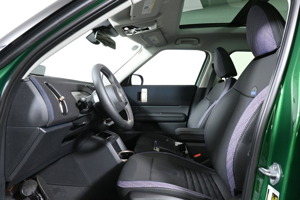 Used 2025 MINI Cooper Countryman S image 3