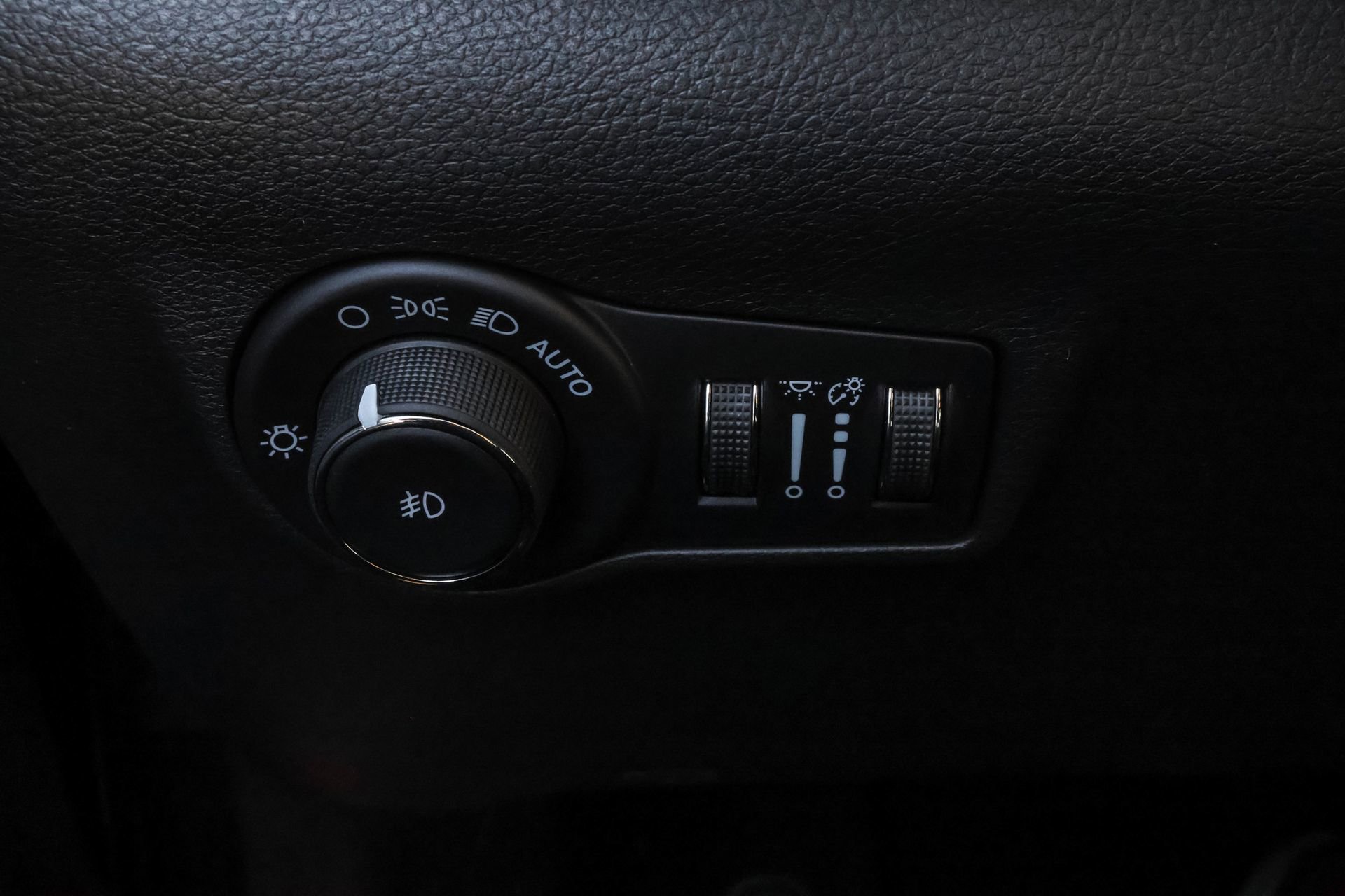 New 2026 Jeep Compass Limited image 26