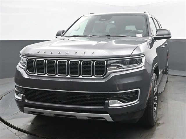 Used 2024 Jeep Wagoneer L Series II w/ Flexible Seating Group image 1