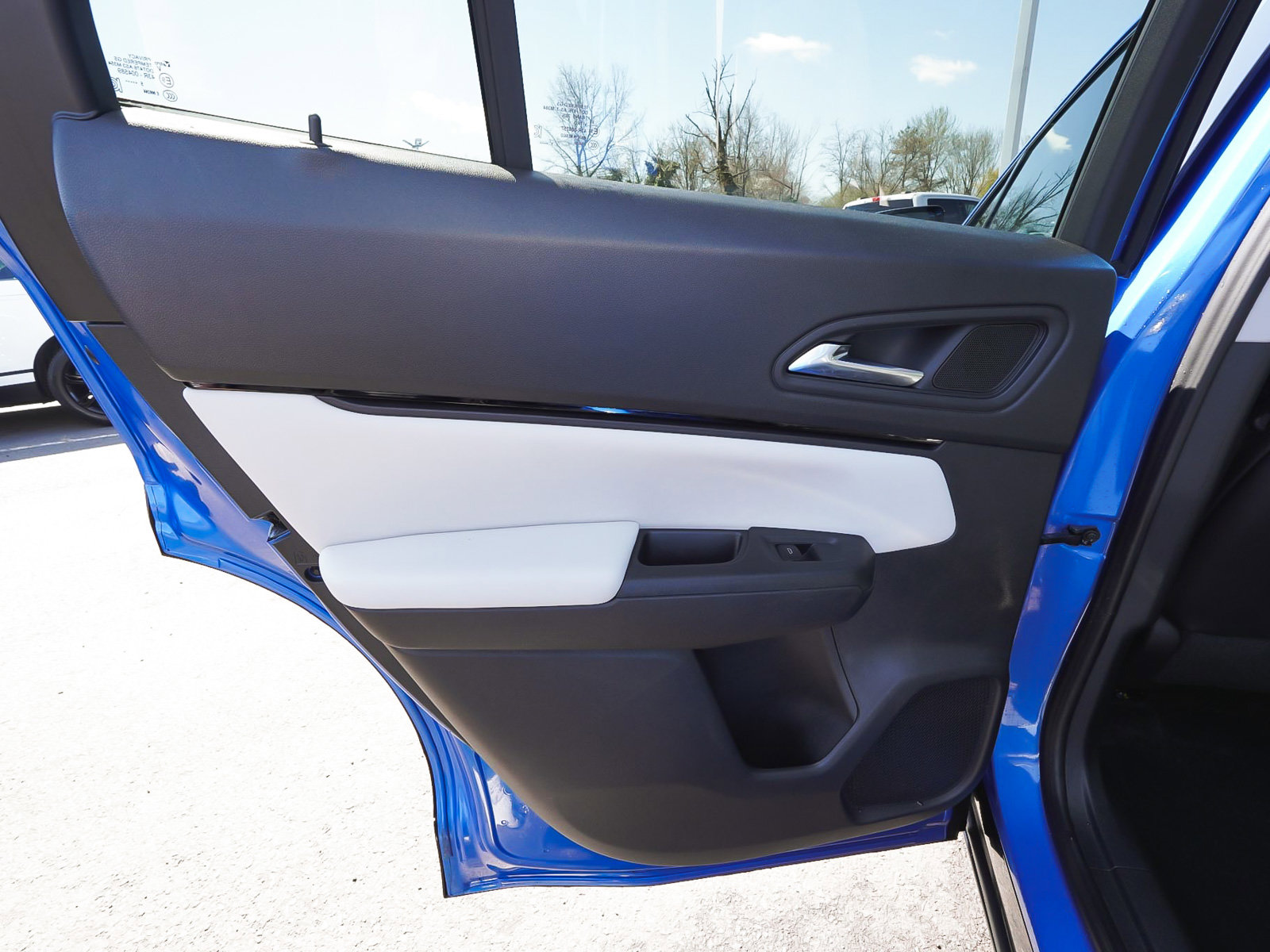Used 2025 Honda Prologue Touring image 11