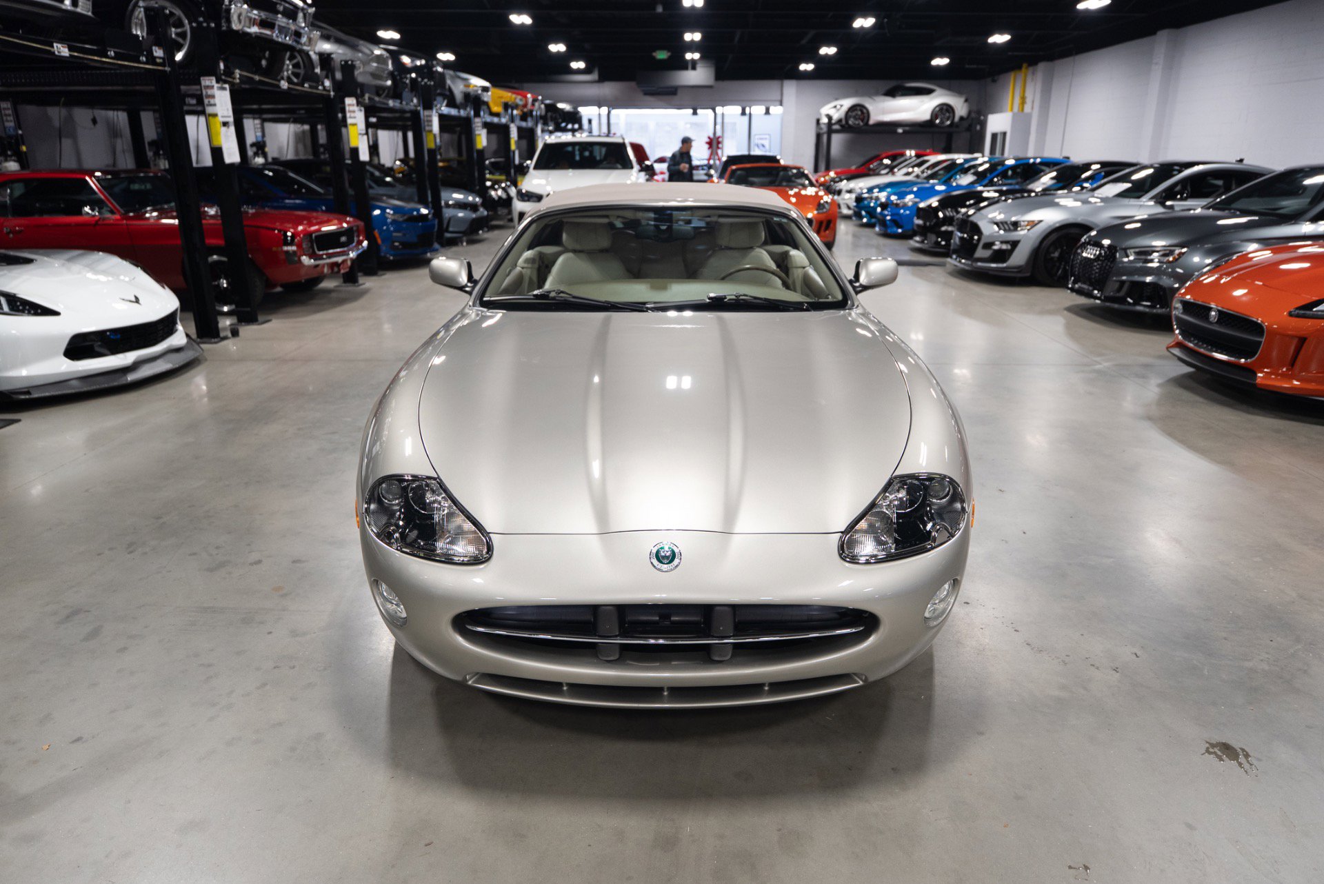 Used 2006 Jaguar XK8 Convertible image 19