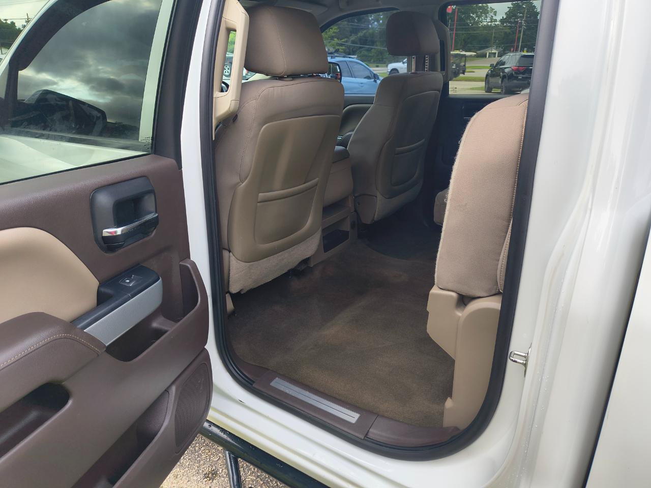 Used 2015 Chevrolet Silverado 1500 LT w/ All Star Edition AWD/4WD image 13