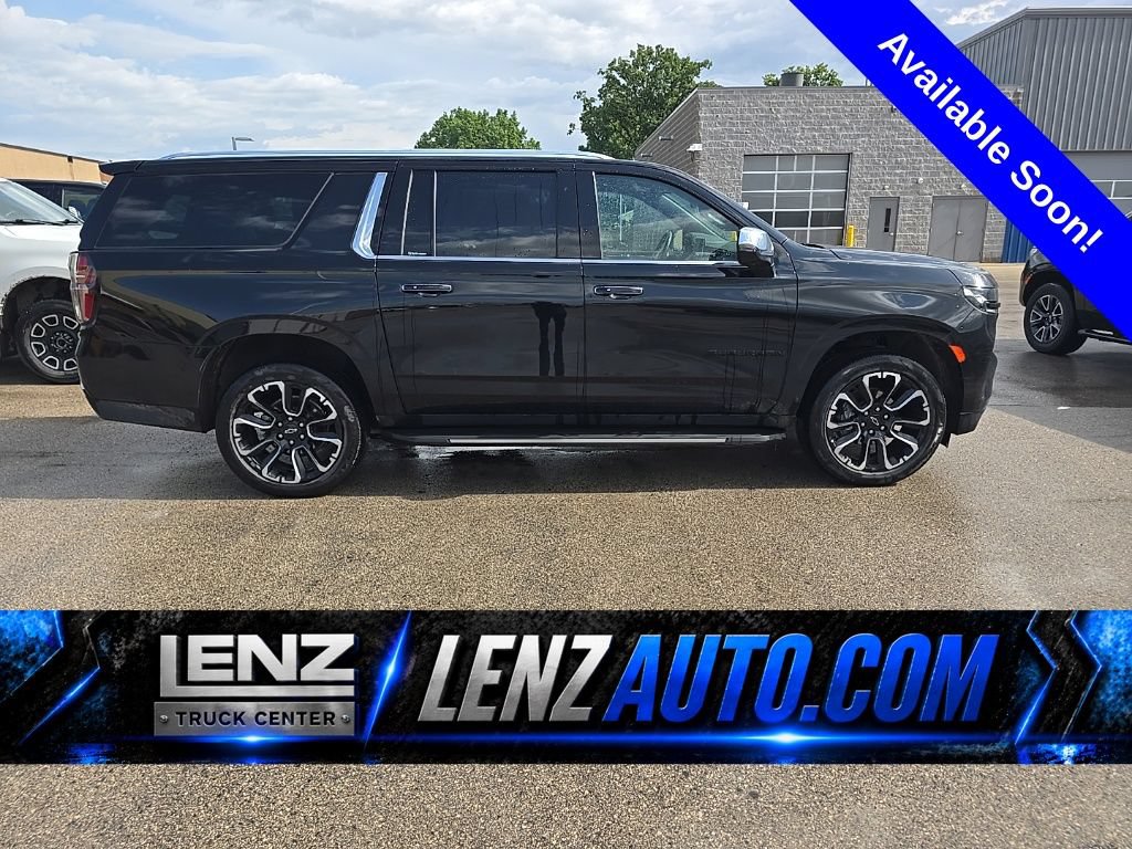 Used 2024 Chevrolet Suburban Premier AWD/4WD image 1