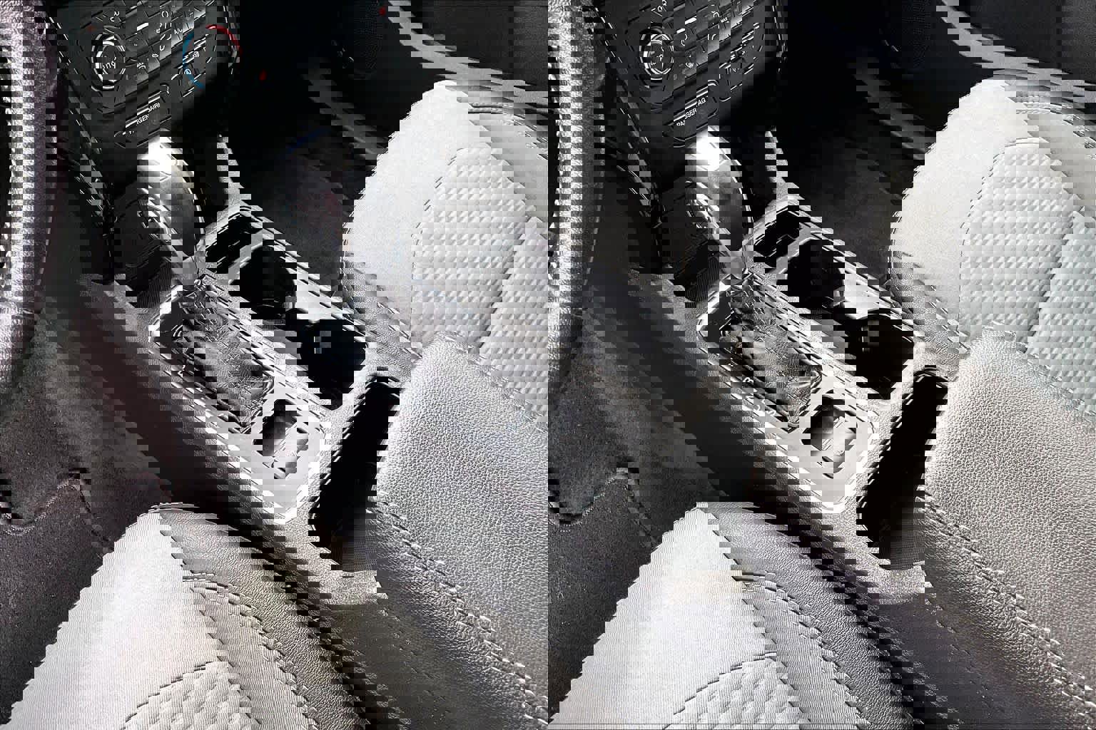 Certified 2019 Ford Escape SE image 17