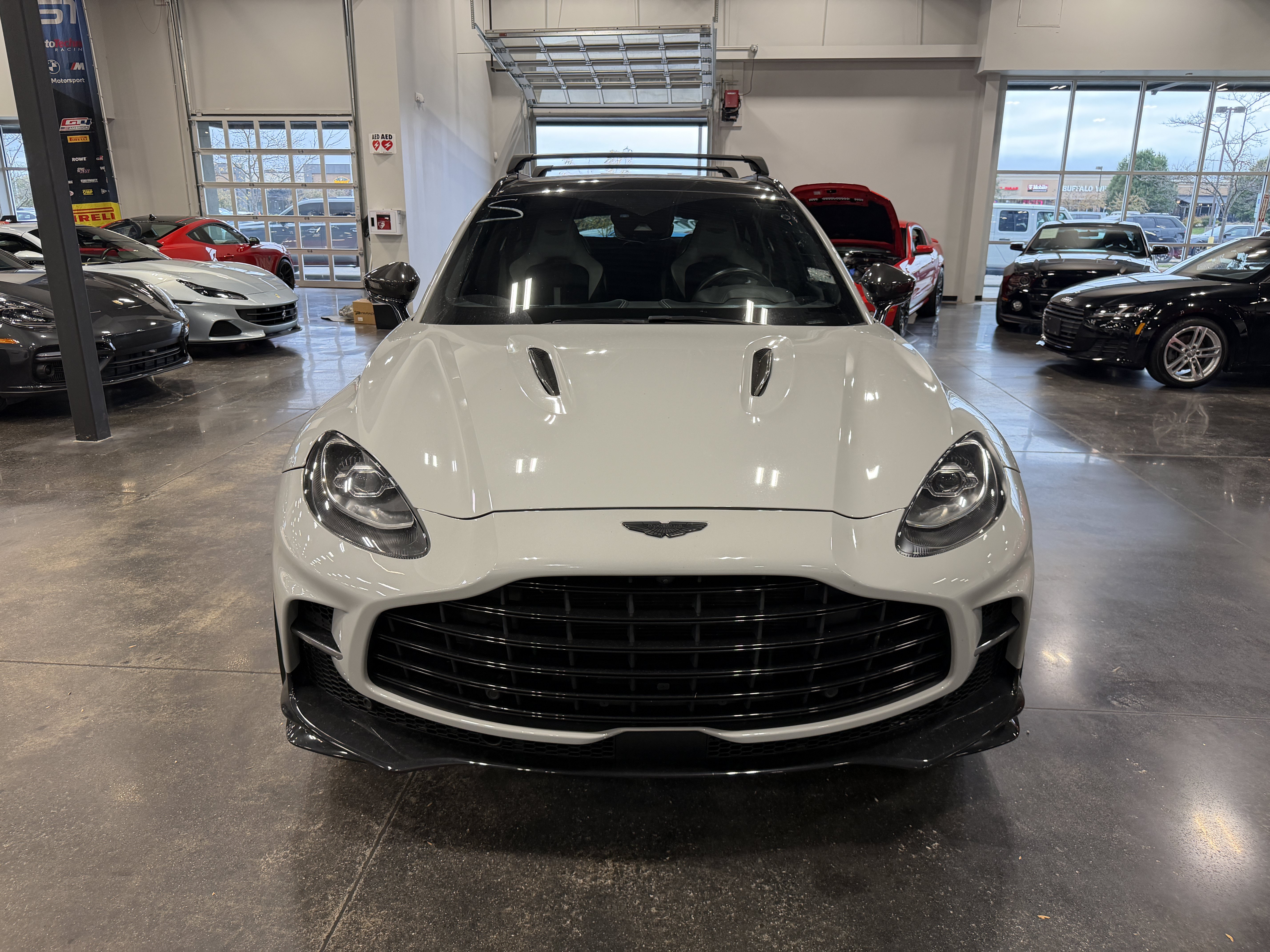 Used 2023 Aston Martin DBX 707 AWD/4WD image 2