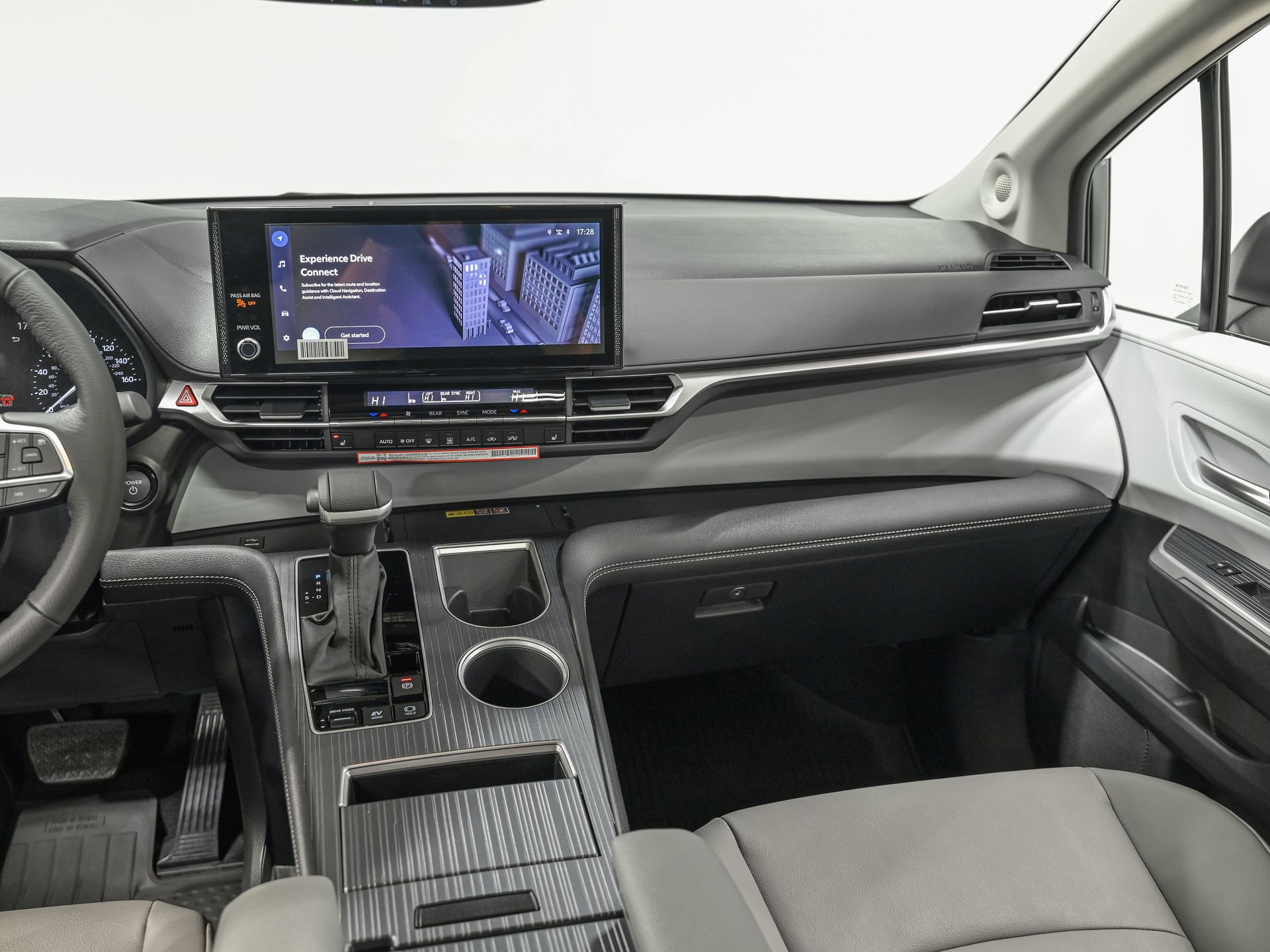 Used 2026 Toyota Sienna XLE image 29