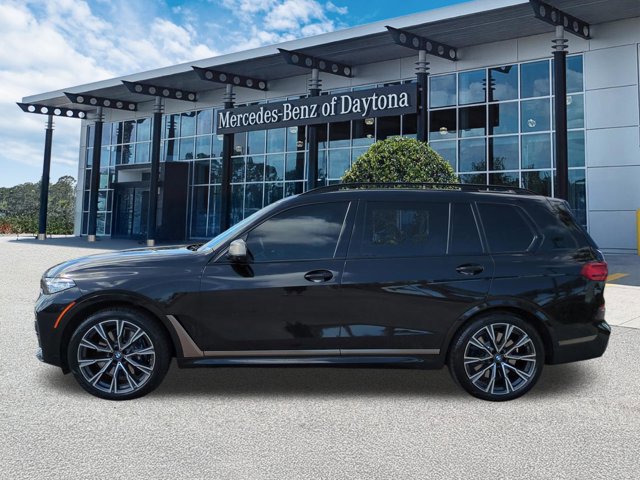 Used 2021 BMW X7 M50i w/ Cold Weather Package image 7