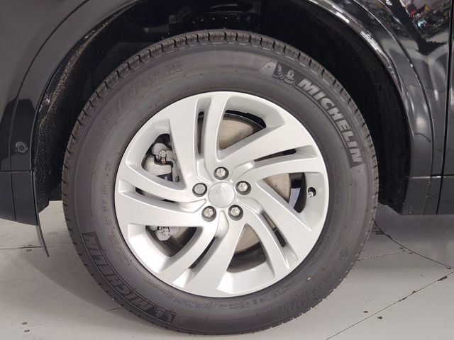 New 2025 Land Rover Discovery Sport S image 8