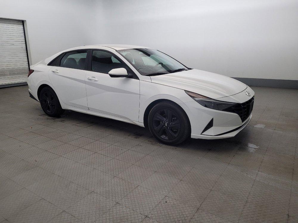 Used 2023 Hyundai Elantra SEL FWD image 11