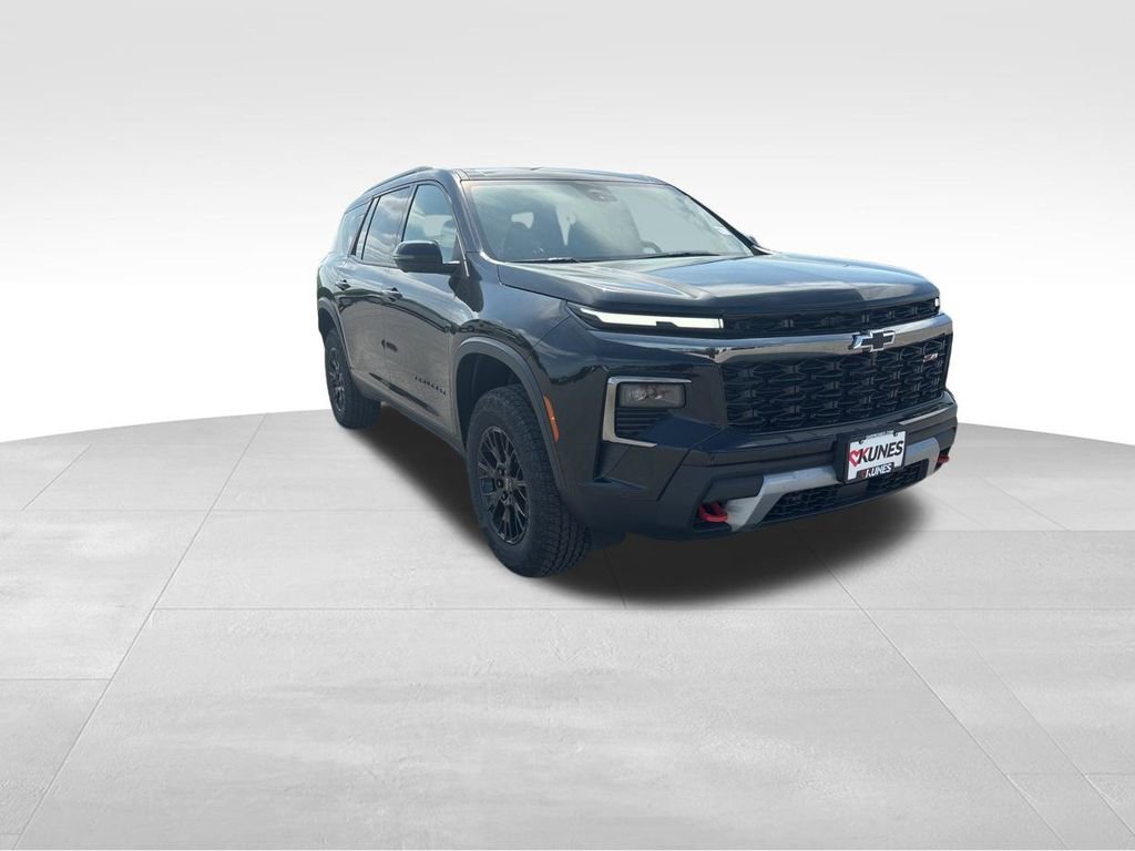 New 2025 Chevrolet Traverse Z71 w/ Driver Confidence Package image 3