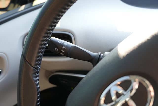 Used 2020 Toyota Prius Prime XLE FWD image 25