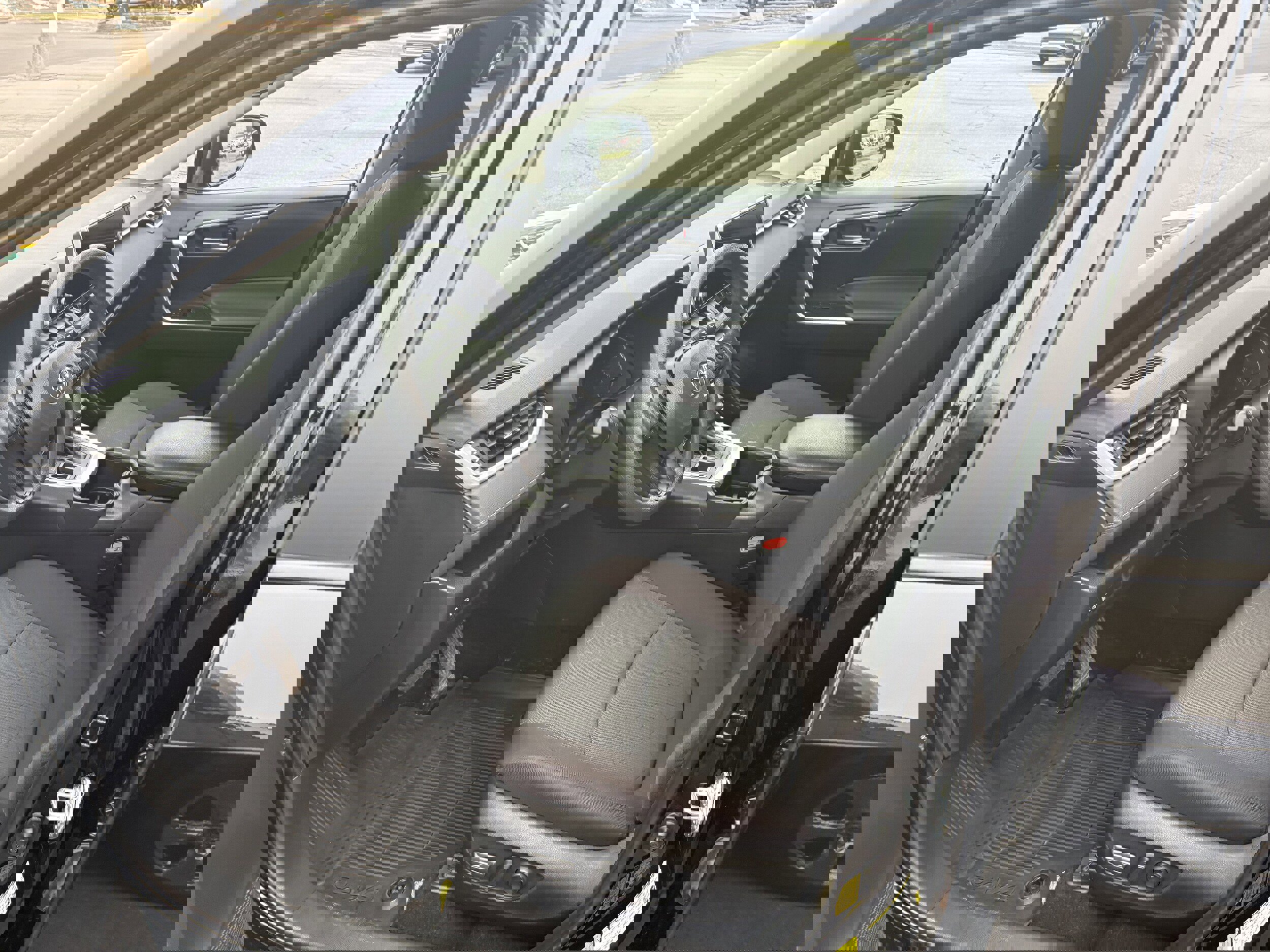 Certified 2025 Toyota RAV4 XLE image 3