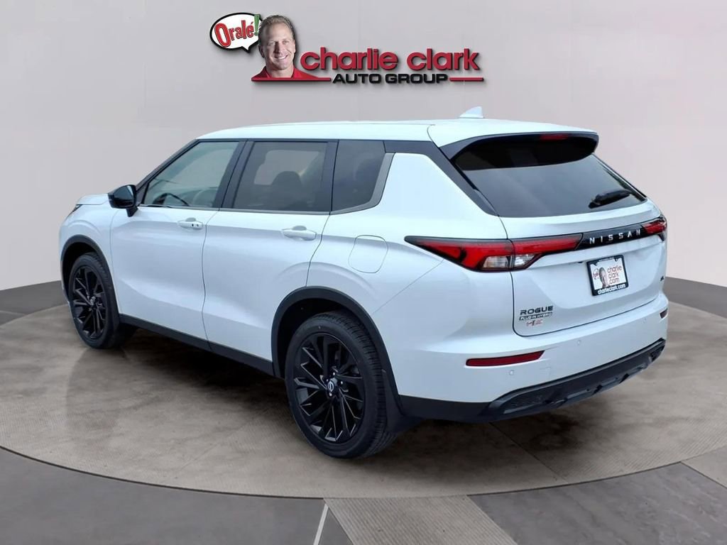 New 2026 Nissan Rogue SL AWD/4WD image 3