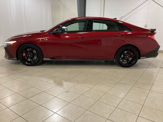 Used 2024 Hyundai Elantra N image 2