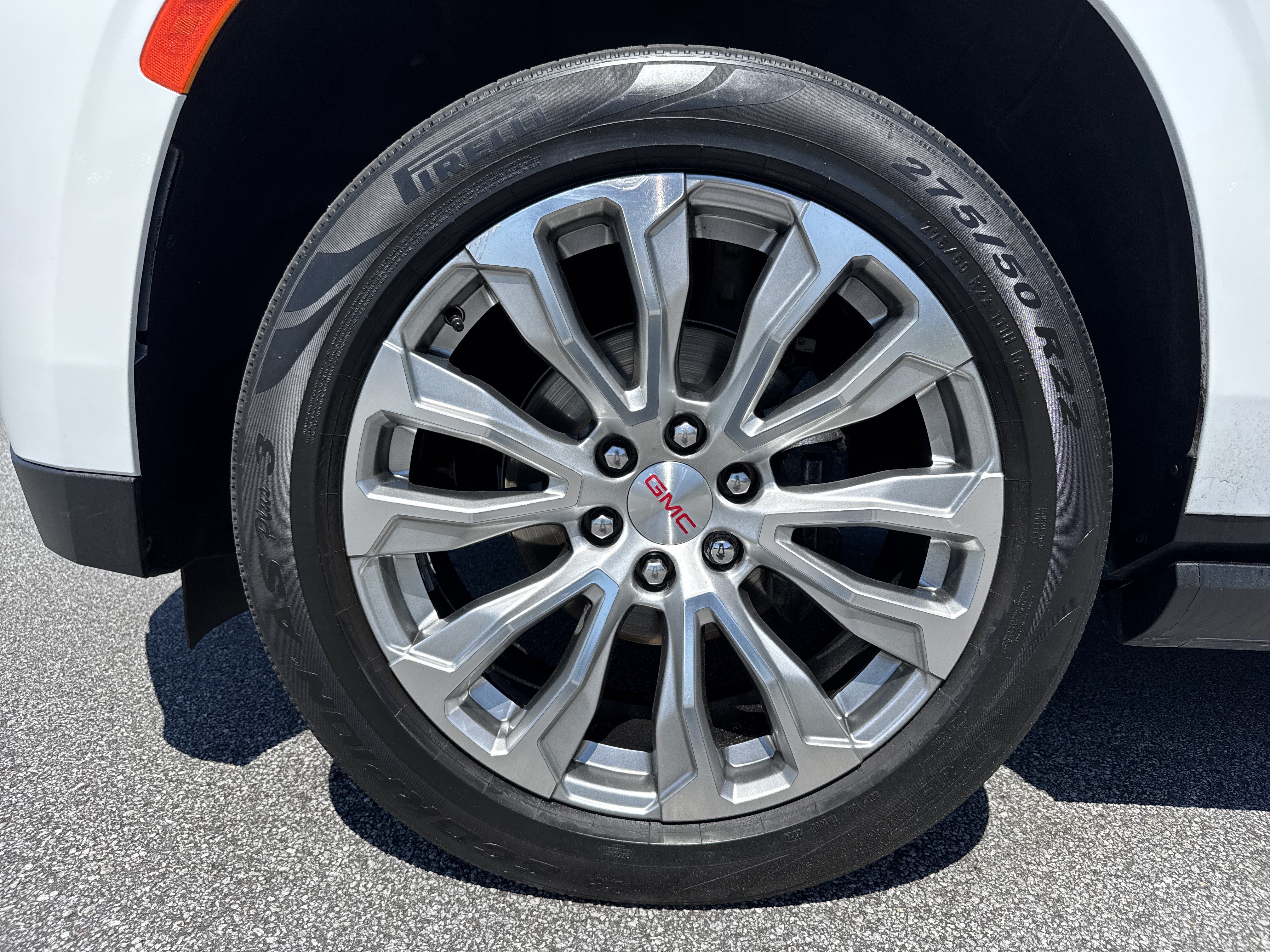 Used 2023 GMC Yukon Denali AWD/4WD image 12