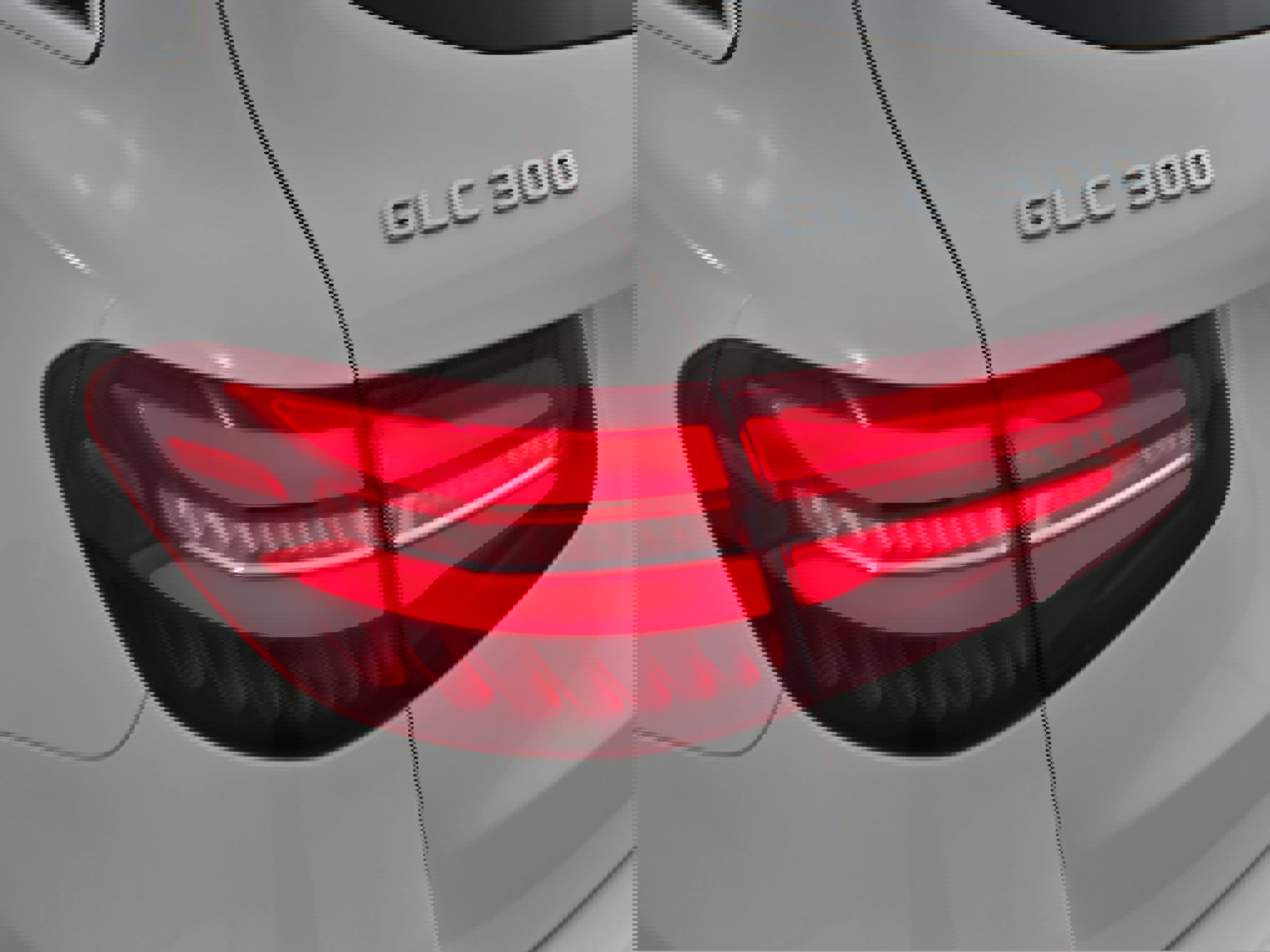 Used 2017 Mercedes-Benz GLC 300 4MATIC image 34