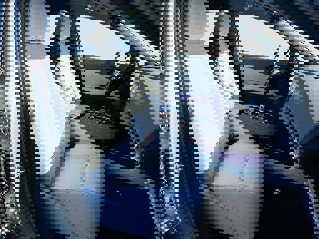 New 2026 Cadillac Optiq Sport 1 w/ LPO, Floor Liner Package image 30