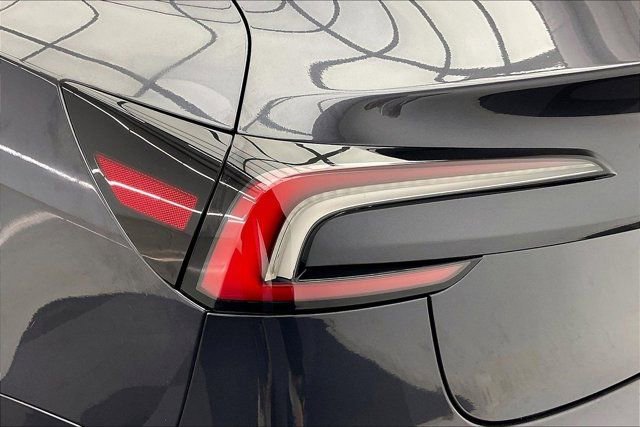 Used 2025 Tesla Model 3 Long Range RWD image 30