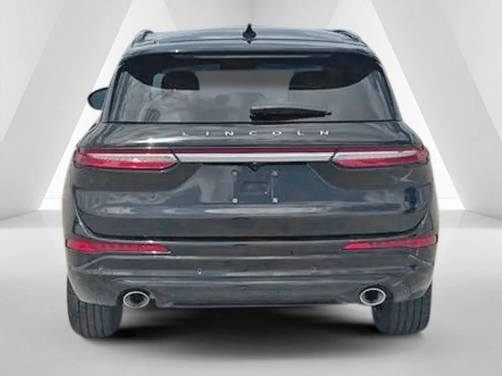 Used 2025 Lincoln Corsair AWD w/ Jet Appearance Package image 6