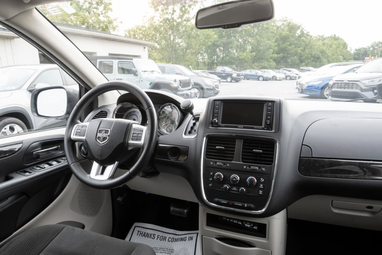 Used 2017 Dodge Grand Caravan SE w/ Power Window Group FWD image 23