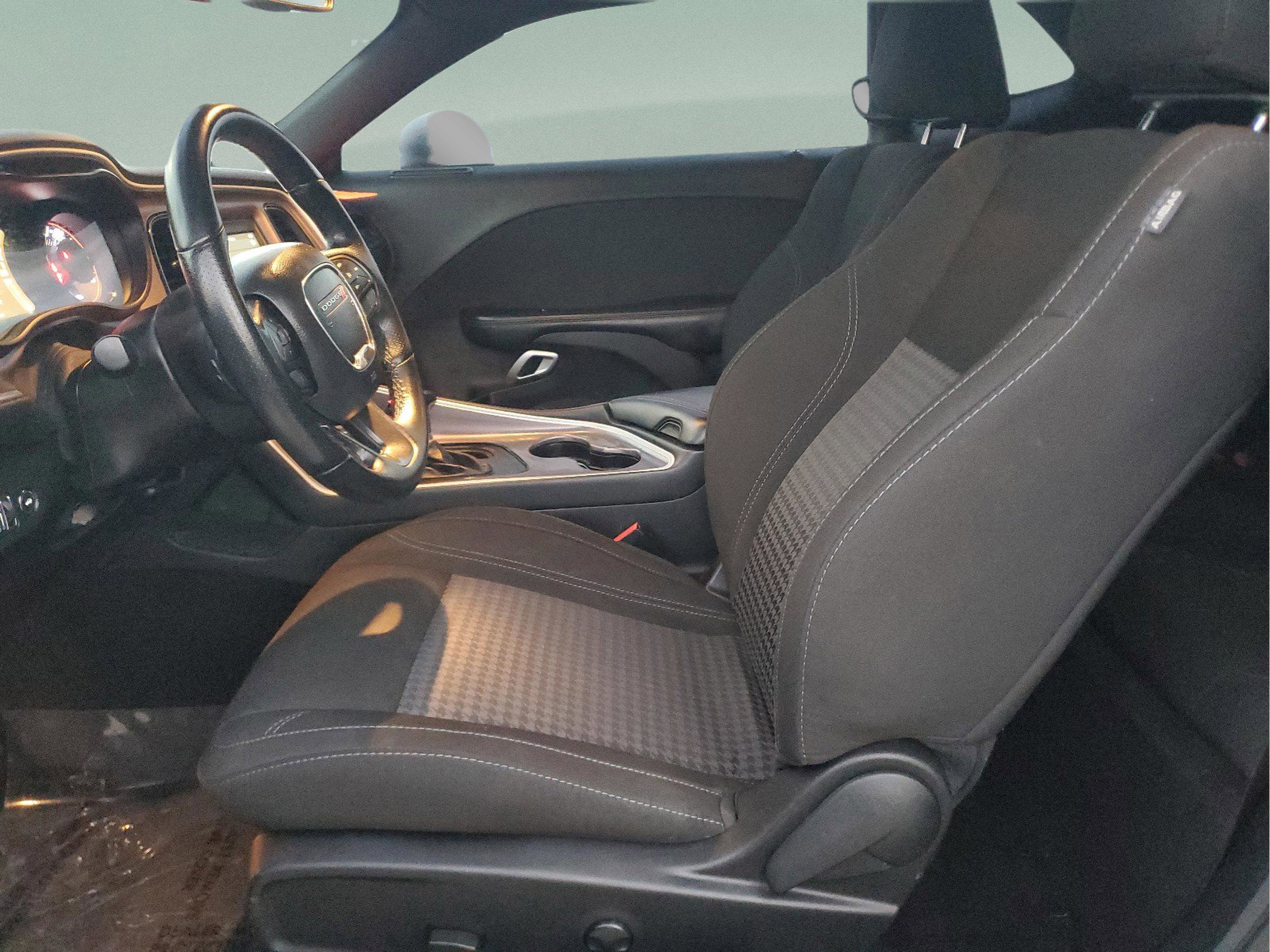 Certified 2022 Dodge Challenger SXT w/ Blacktop Package image 17