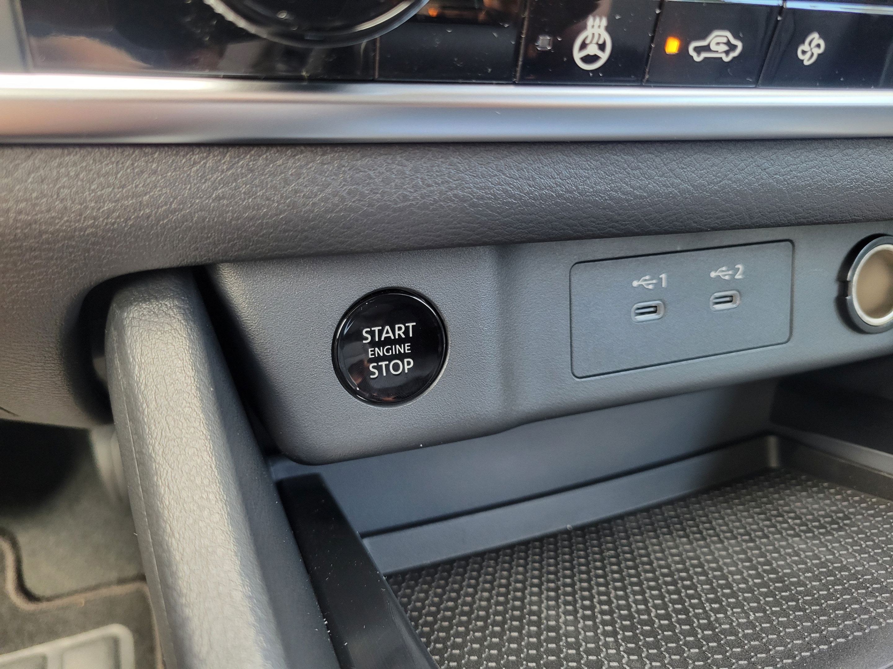 New 2026 Nissan Rogue Dark Armor FWD image 29