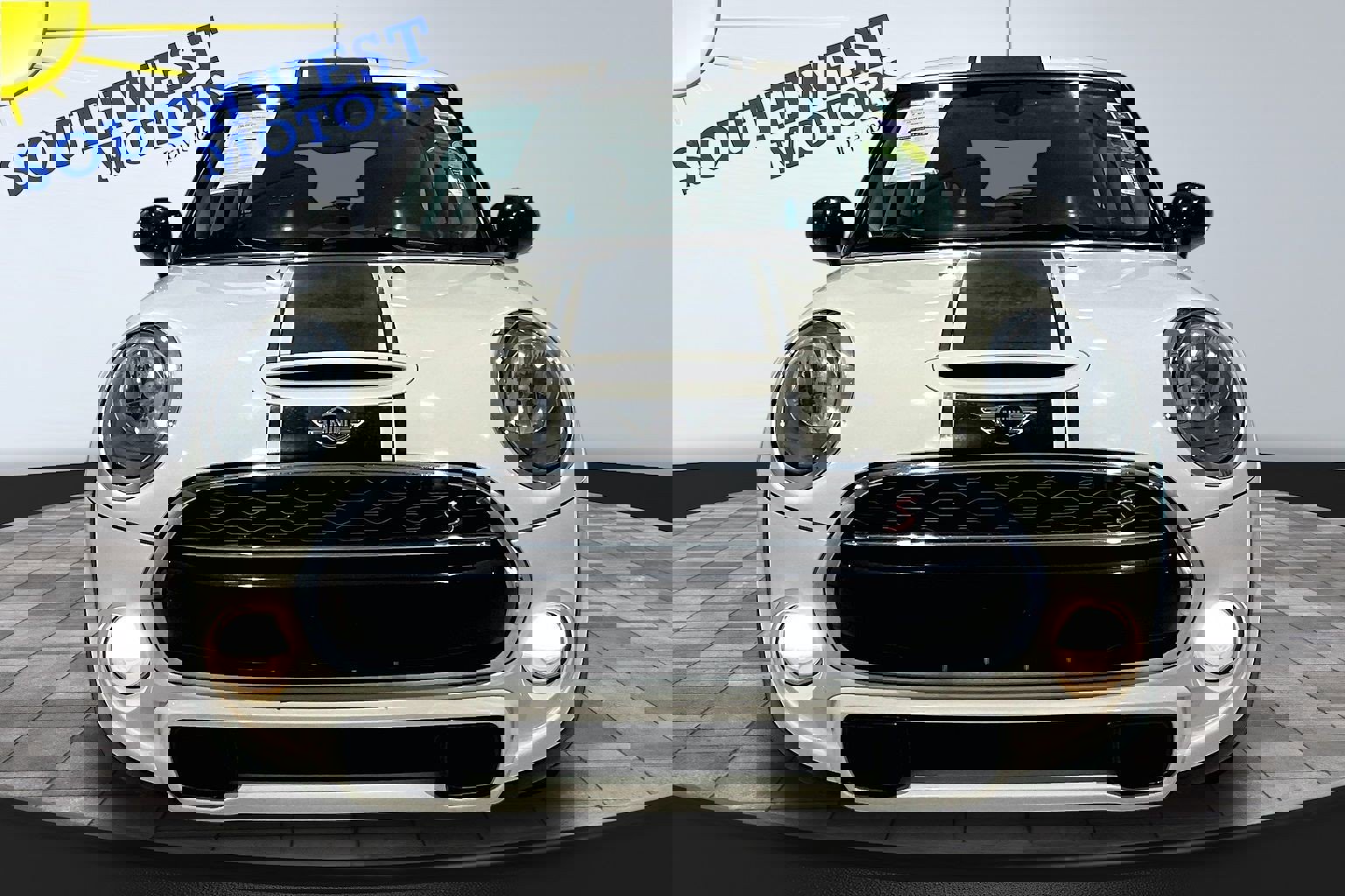 Used 2019 MINI Cooper S image 2