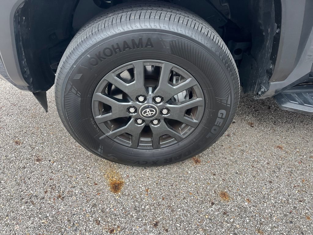 Certified 2025 Toyota 4Runner SR5 image 29