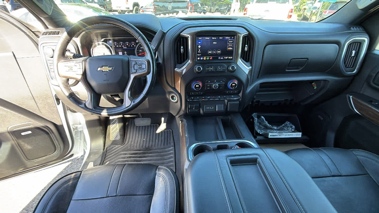 Used 2020 Chevrolet Silverado 2500 High Country w/ Technology Package image 18