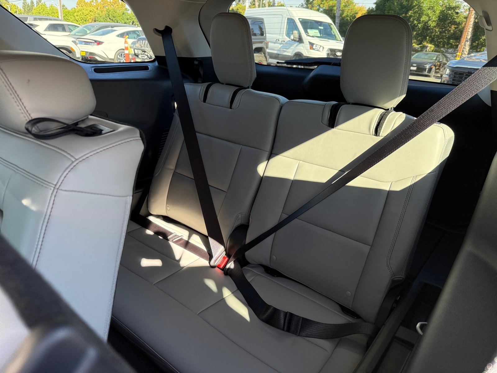 New 2026 Ford Explorer Active w/ Active Comfort Package RWD image 21