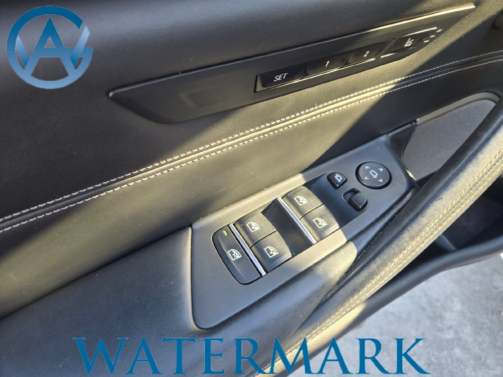 Used 2020 BMW M550i xDrive w/ Premium Package AWD/4WD image 11