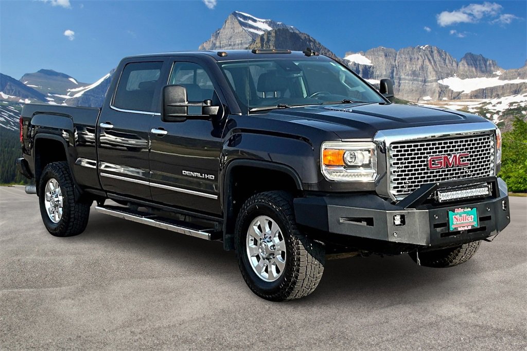 Used 2015 GMC Sierra 3500 Denali w/ Duramax Plus Package image 12