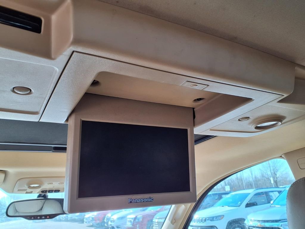 Used 2009 Chevrolet Traverse LT image 11