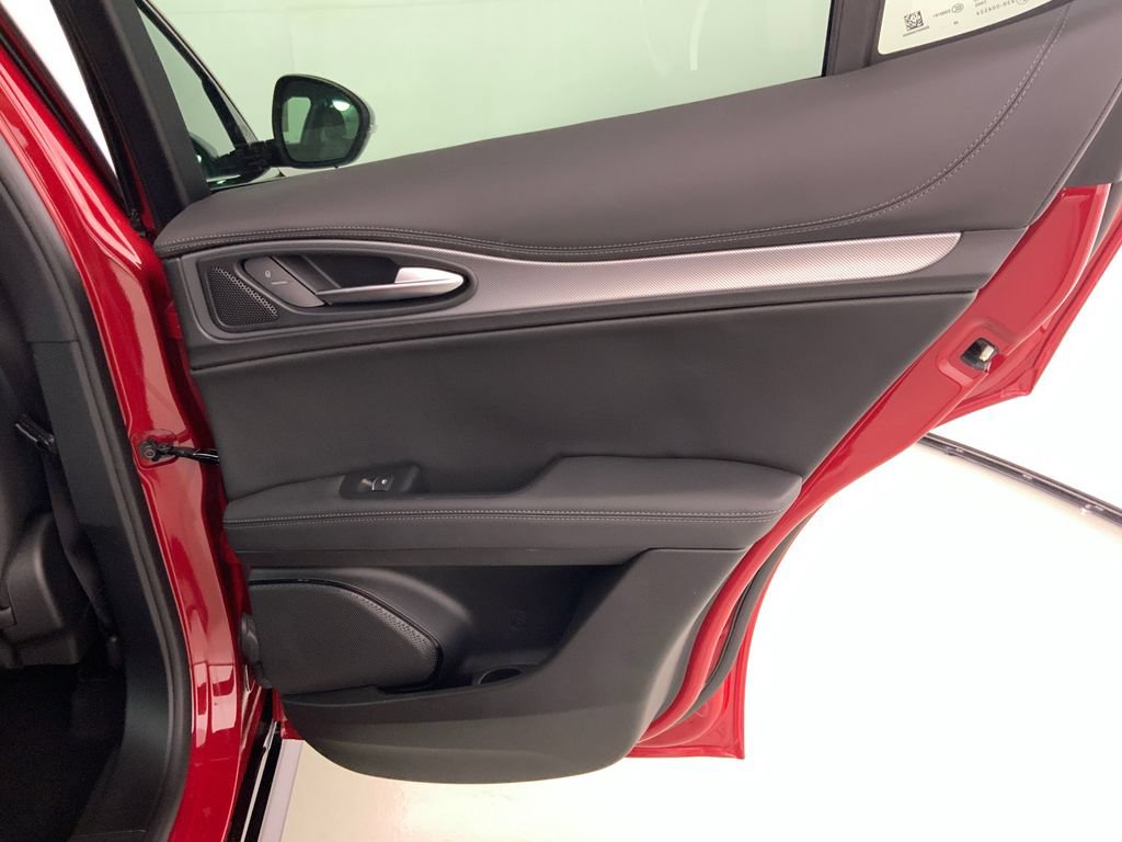 New 2026 Alfa Romeo Stelvio Sprint AWD/4WD image 34