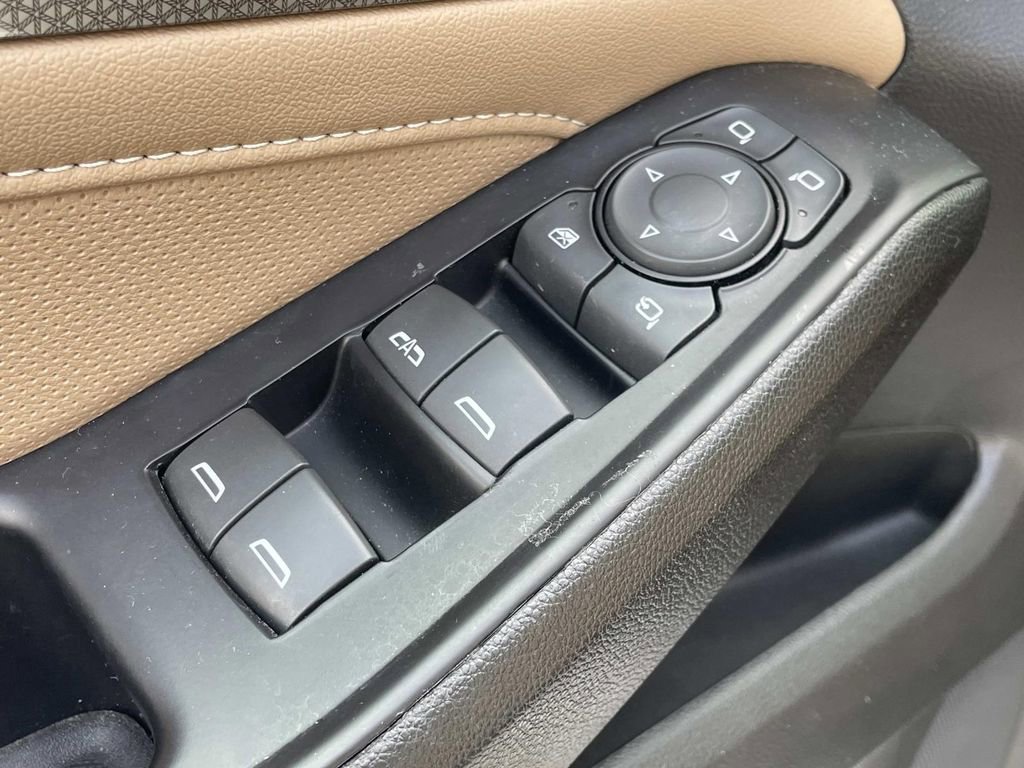 Used 2023 Chevrolet Traverse Premier w/ LPO, Floor Liner Package image 18