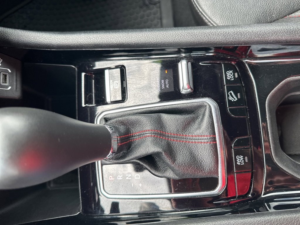 Used 2024 Jeep Compass Trailhawk image 40