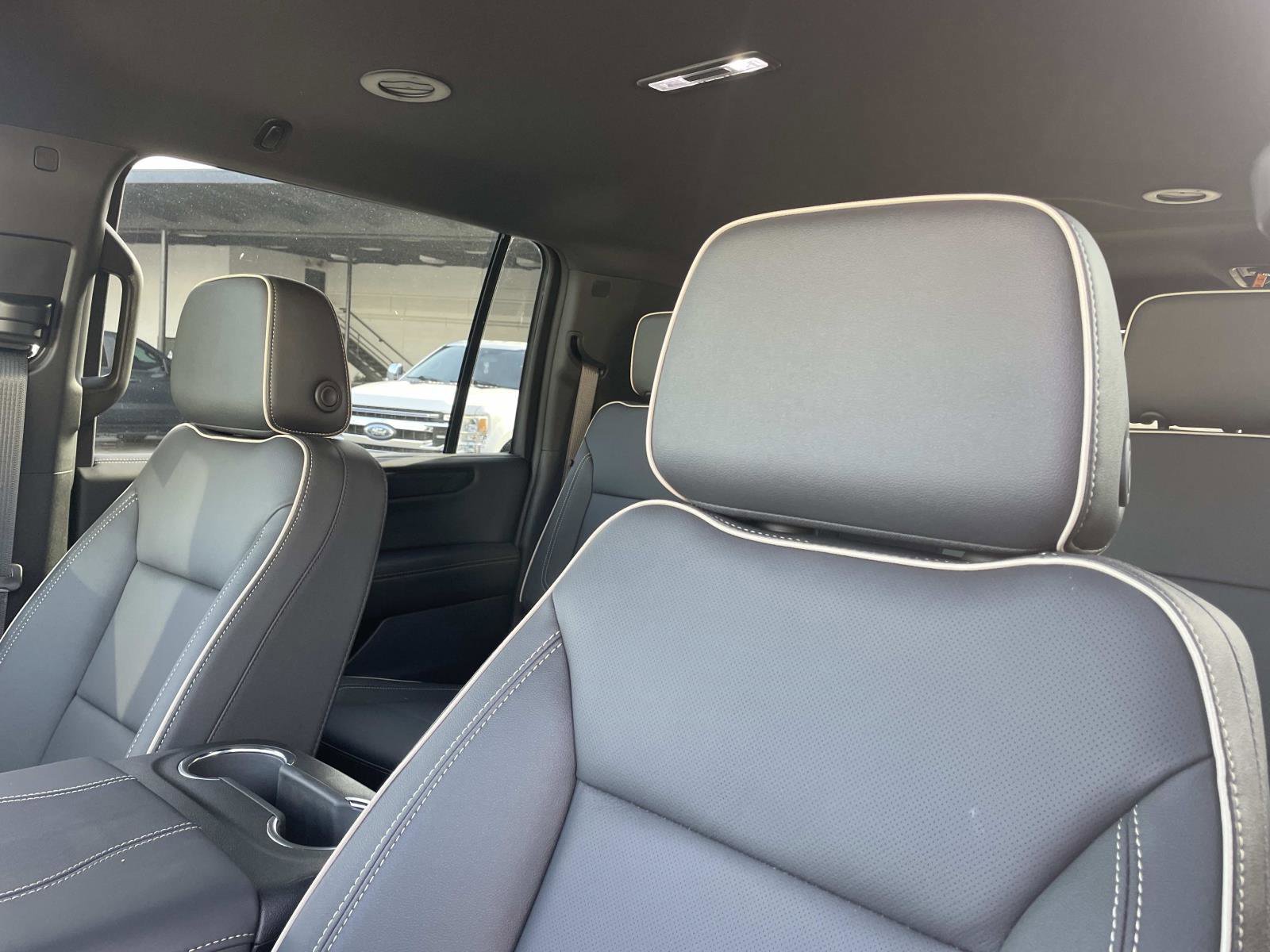 New 2026 GMC Yukon XL Elevation image 22