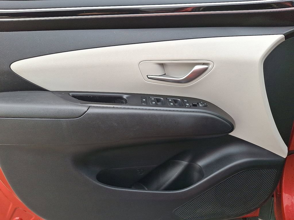 Used 2022 Hyundai Tucson SEL w/ Cargo Package image 13