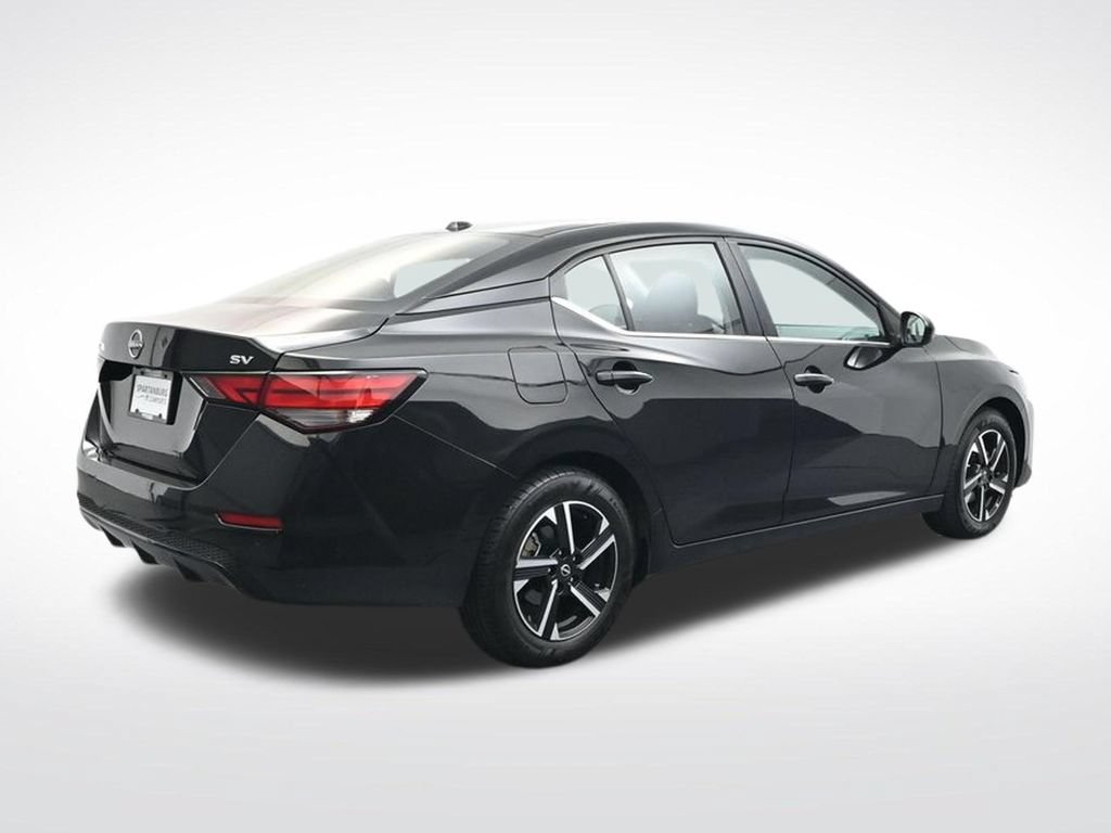Used 2024 Nissan Sentra SV FWD image 8