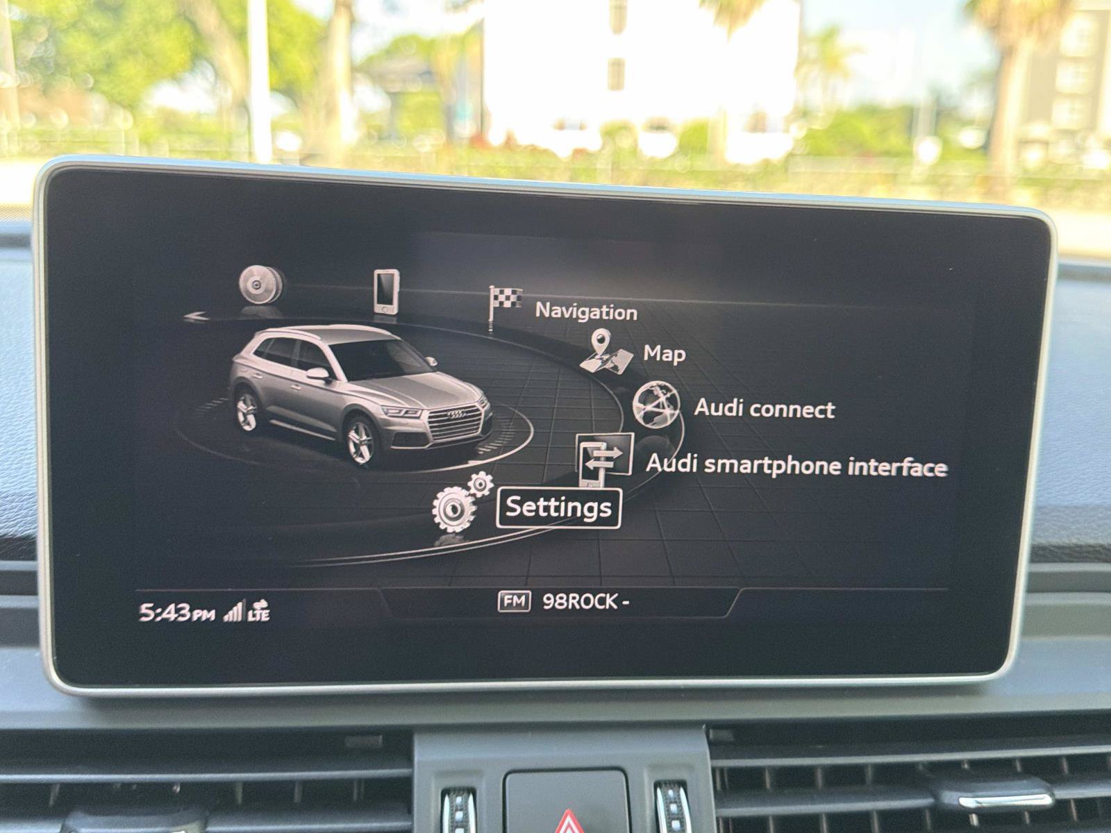 Used 2019 Audi SQ5 Premium Plus w/ Premium Plus Package AWD/4WD image 22