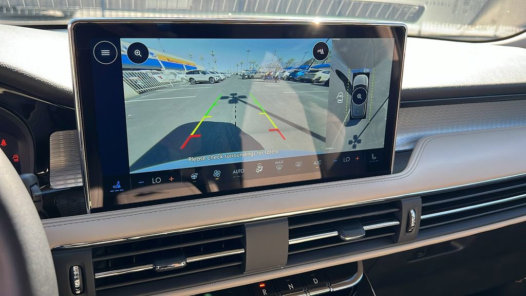 New 2025 Lincoln Corsair Premiere w/ Equipment Group 101A image 16