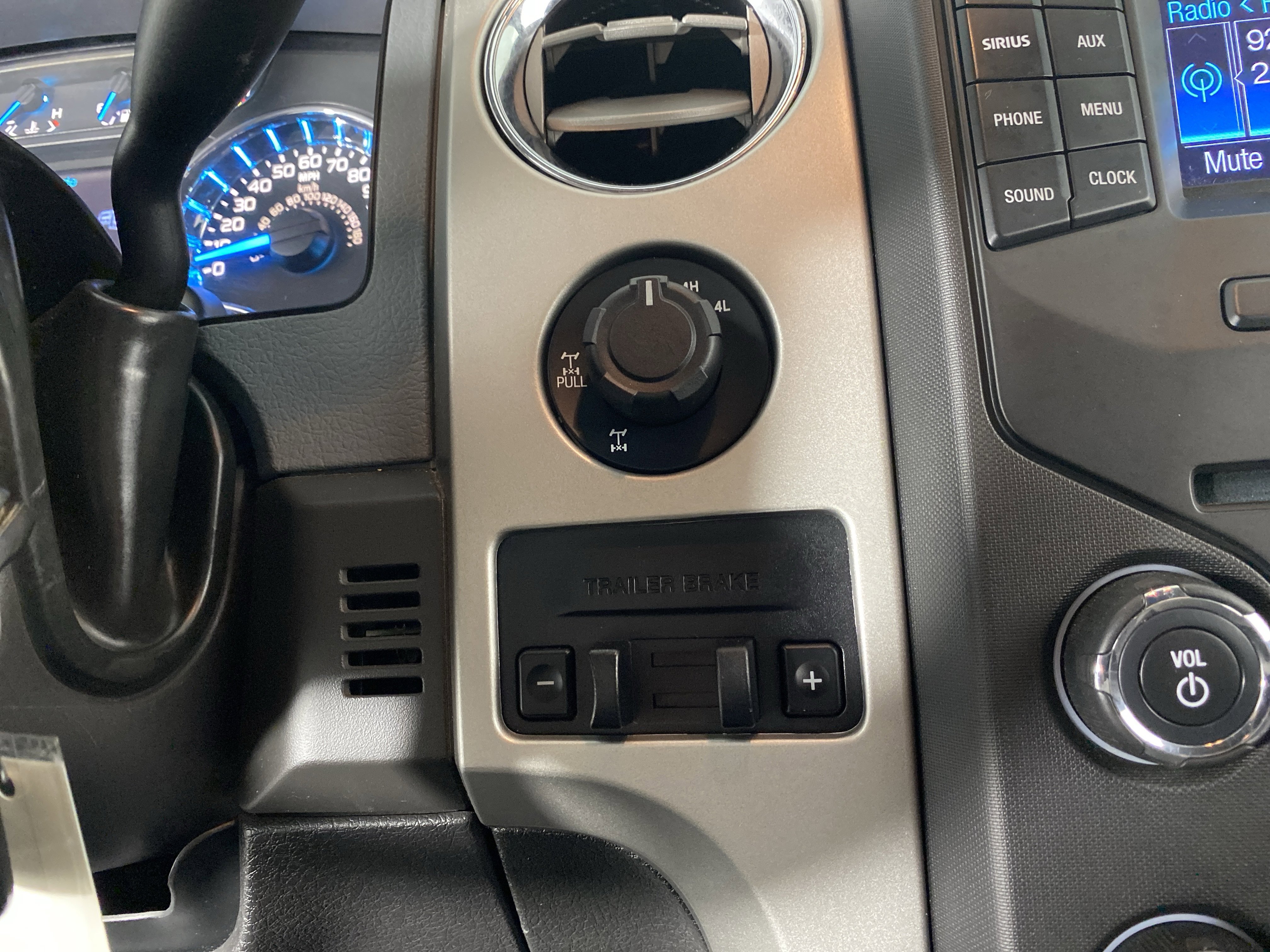 Used 2014 Ford F150 XLT w/ Equipment Group 302A Luxury AWD/4WD image 23