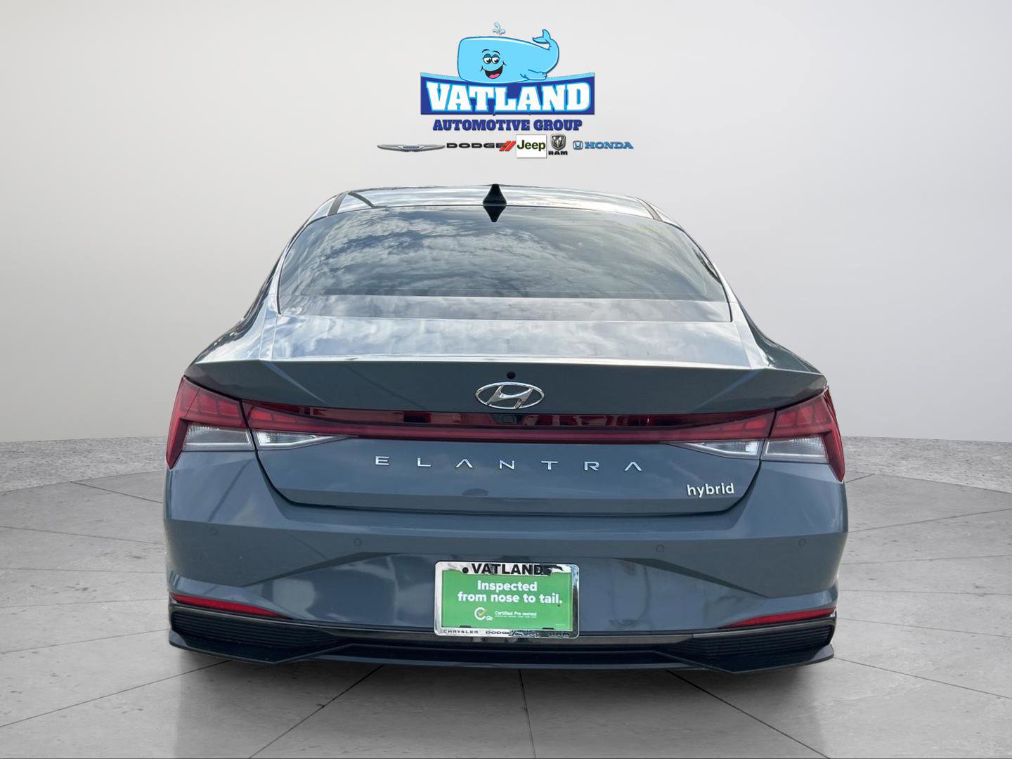 Used 2023 Hyundai Elantra Limited image 4