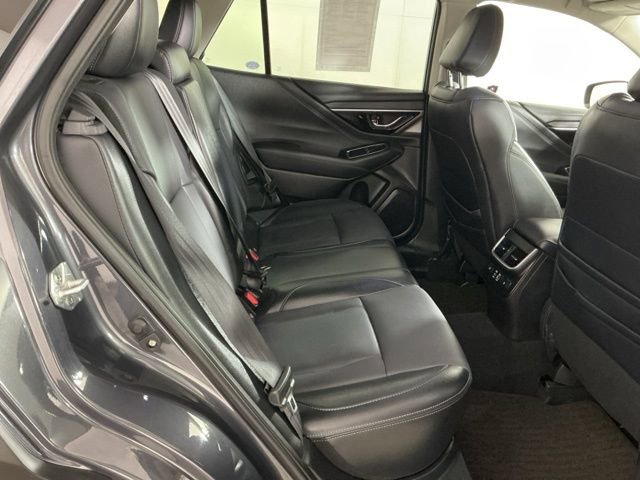 Used 2023 Subaru Outback Limited image 6