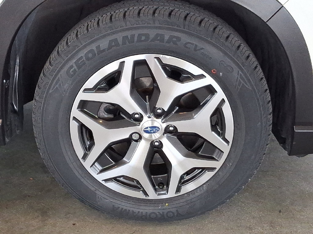 Used 2020 Subaru Forester Premium AWD/4WD image 11